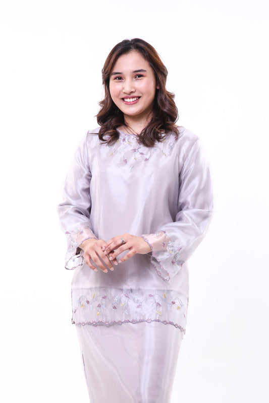 Aisyah Kurung in Silver