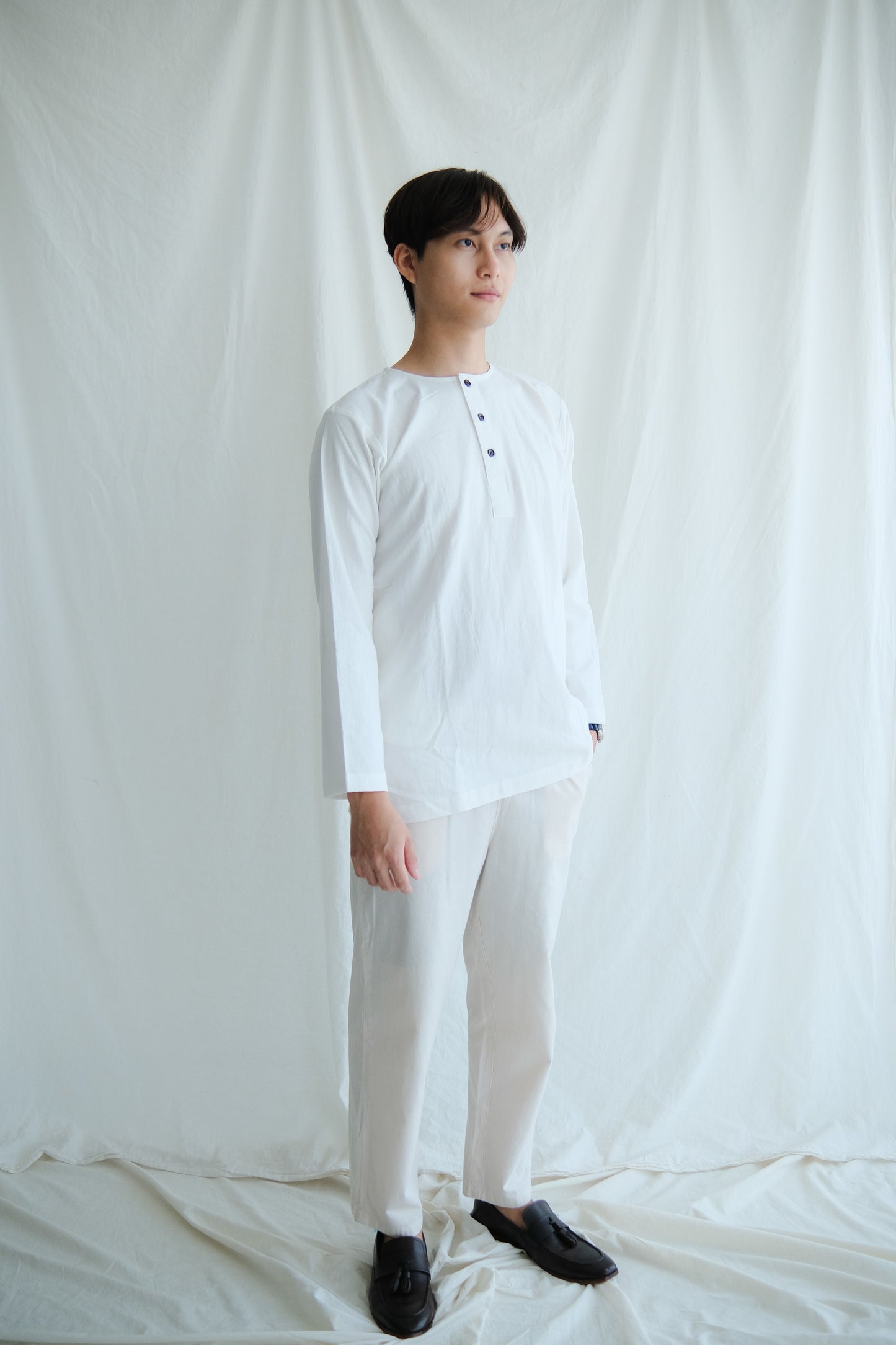 ahmad kurta top in off-white